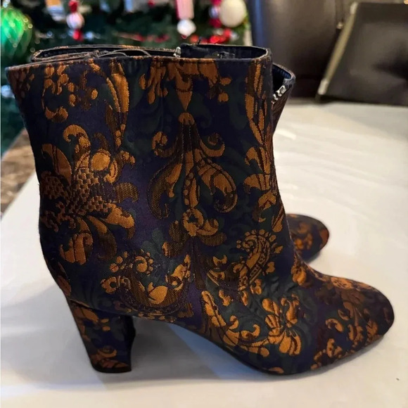 Anthropologie Farylrobin Century Ankle Boots Size 6 - Picture 2 of 11